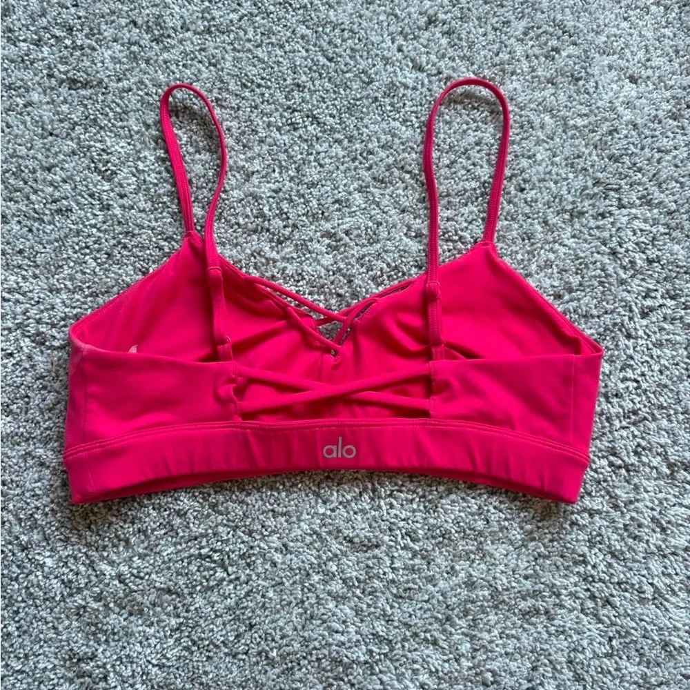 ALO Yoga Strappy Wireless Bralette - Hot Pink Size M Great conditions